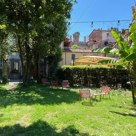 B&B Corte Meraviglia - Relais 루카