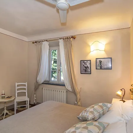 B&B Corte Meraviglia - Relais 루카